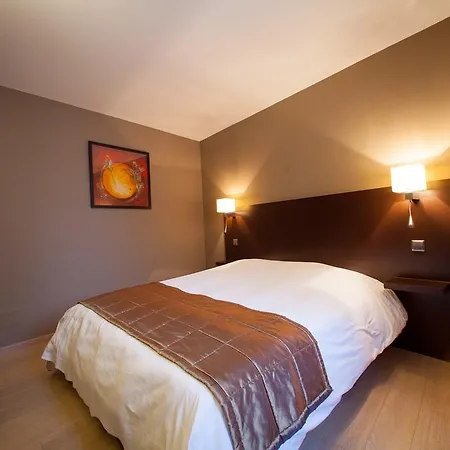 Hotel Logis Le Cheval Blanc Langres