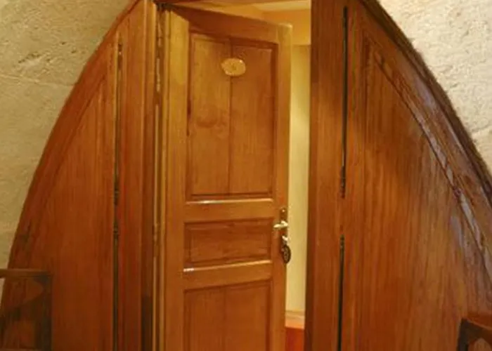 Logis Le Cheval Blanc Ξενοδοχείο