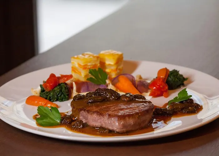 Logis Le Cheval Blanc 3*